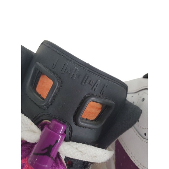 Air Jordan 6 Retro Grape Athletic Shoes Youth 4Y Womens 5.5 Purple White Sneaker - Picture 8 of 16